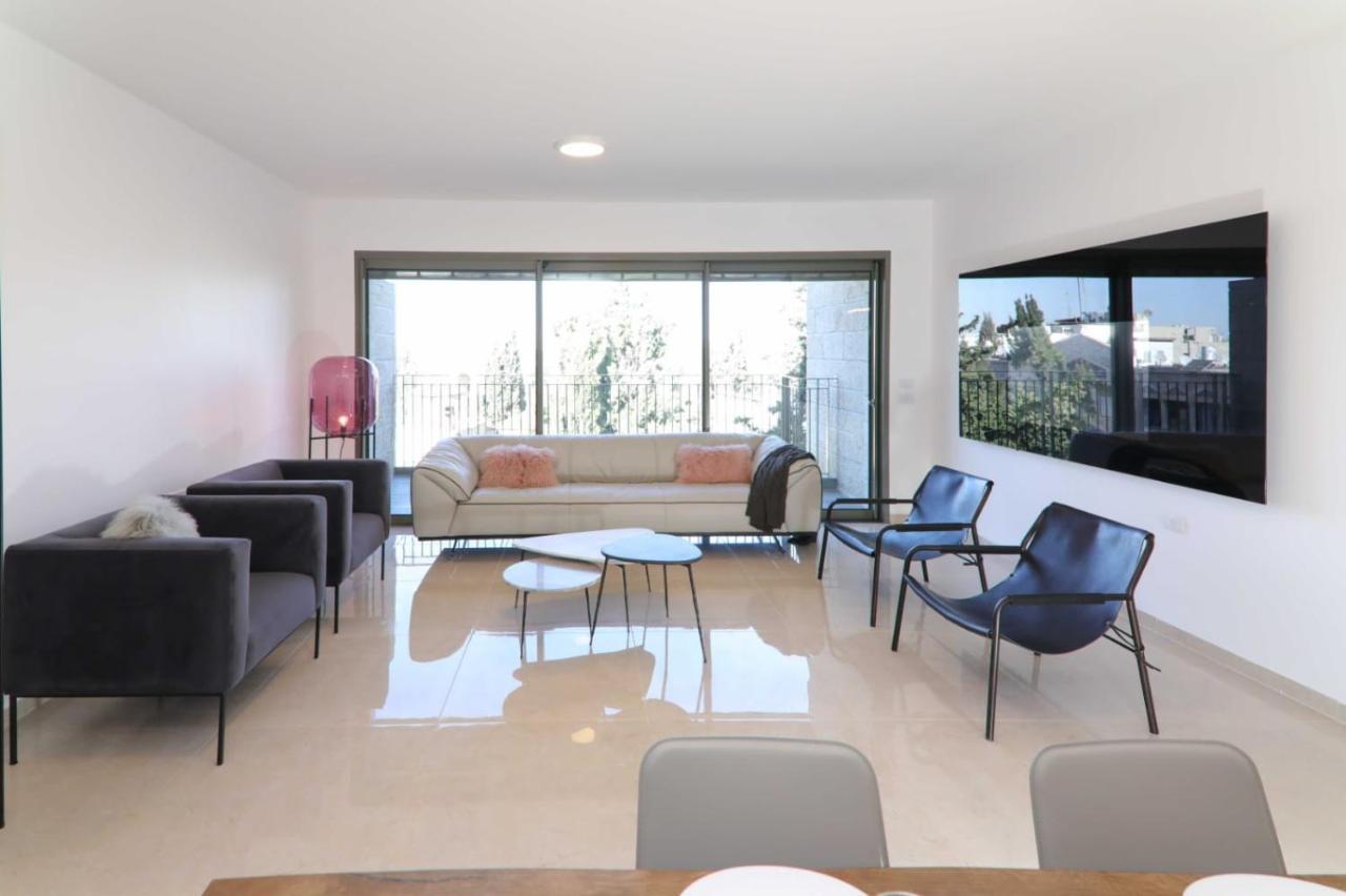 The Haneviim Boutique - Isrentals Jerusalem Exteriör bild